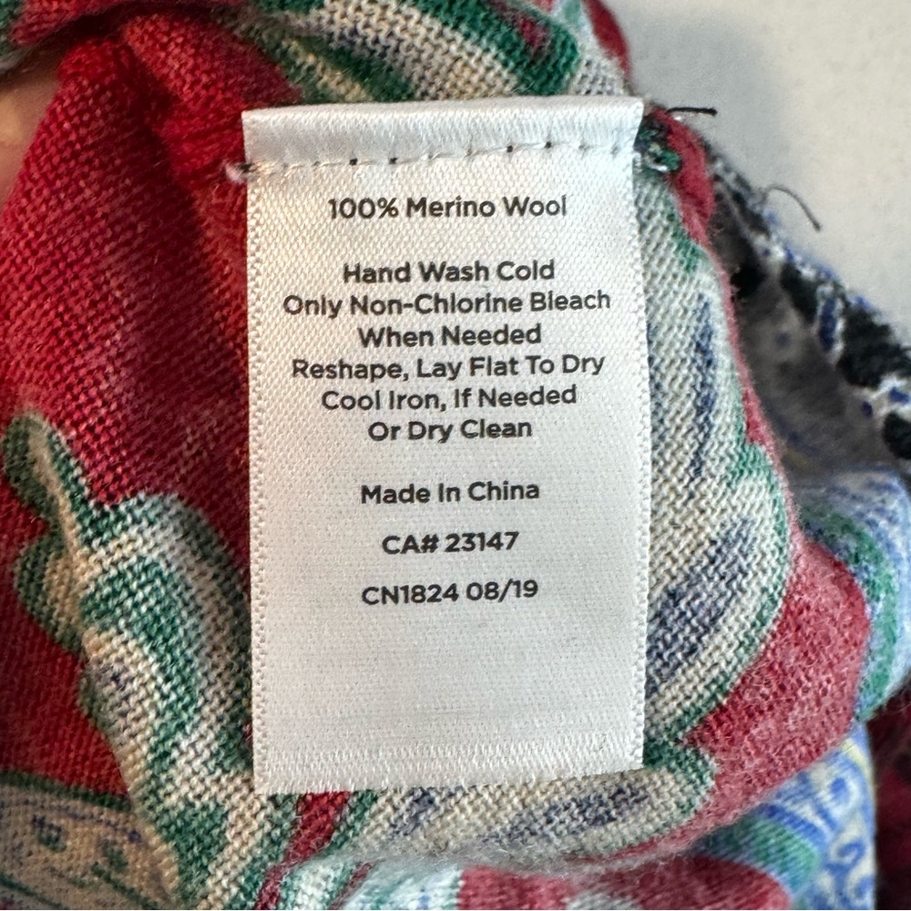 Talbots Size Medium Lightweight 100% Merino Wool Red Plaid/Paisley Sweater - Picture 11 of 11